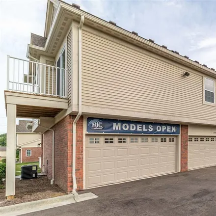 Image 3 - Aberdeen Drive, Macomb Township, MI 48318, USA - Condo for sale