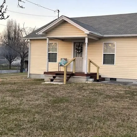 Buy this 3 bed house on 2399 Young Road in Cleveland, TN 37323