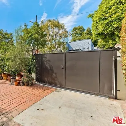 Image 5 - 9052 Norma Place, West Hollywood, CA 90069, USA - House for sale