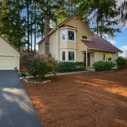 Buy this 3 bed house on 21332 Oak Way in Brier, Snohomish County
