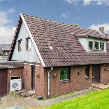 Rent this 5 bed house on Septembervägen in 642 34 Flen, Sweden