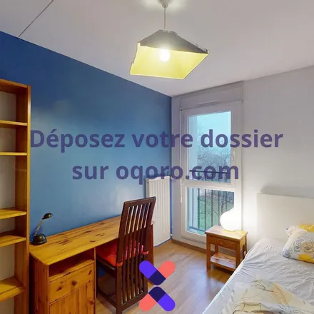 Rent this 3 bed apartment on 14 Rue Paul-Helbronner in 38100 Grenoble, France