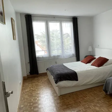 Image 5 - 94800 Villejuif, France - Apartment for rent