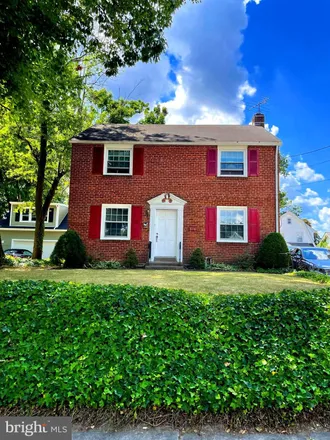 Buy this 3 bed house on 816 Edmonds Avenue in Garrettford, Upper Darby