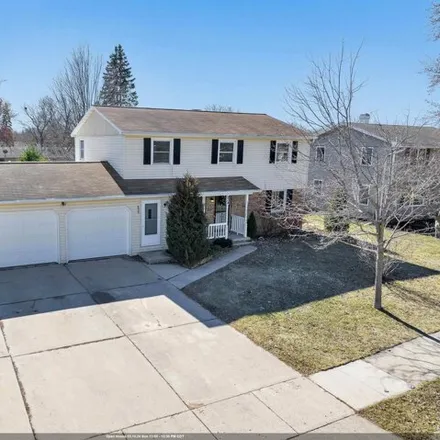 Buy this studio house on 460 South Saint Bernard Drive in De Pere, WI 54115