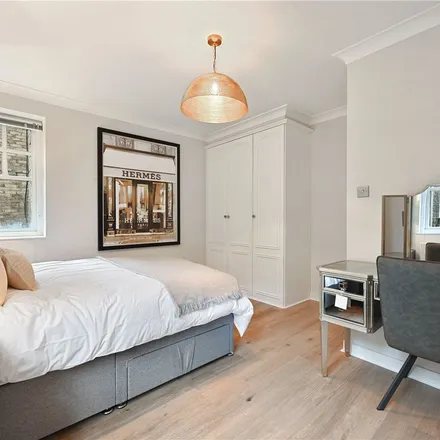Image 2 - Aldwych Buildings, Parker Street, London, WC2B 5PN, United Kingdom - Apartment for rent