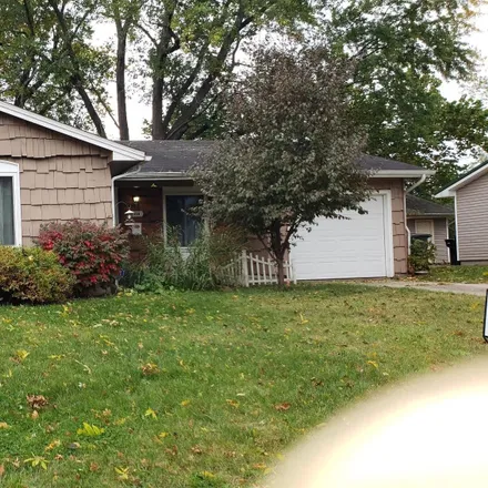 Buy this 3 bed house on 1516 Renfrew Drive in Crest Manor Addition, South Bend