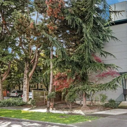 Buy this 2 bed condo on 2713 Boylston Avenue East in Seattle, WA 98102