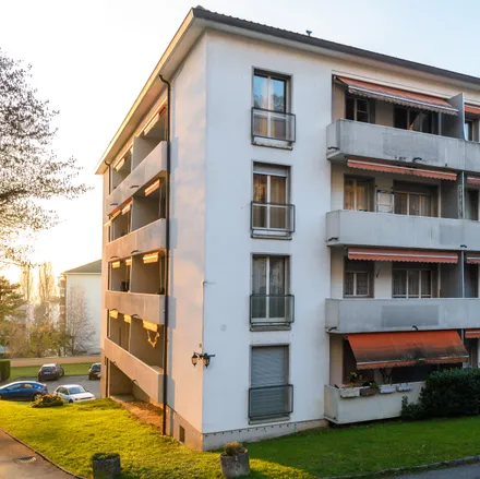 Rent this 2 bed apartment on Chemin d'Ombreval 5 in 1008 Prilly, Switzerland