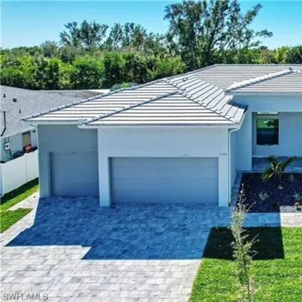 Image 1 - 2160 Coral Point Drive, Cape Coral, FL 33990, USA - House for sale