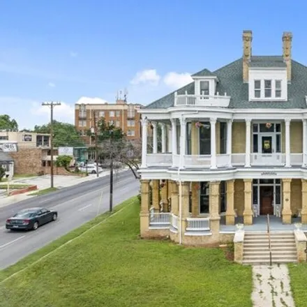 Buy this 7 bed house on Bananas in West Woodlawn Avenue, San Antonio