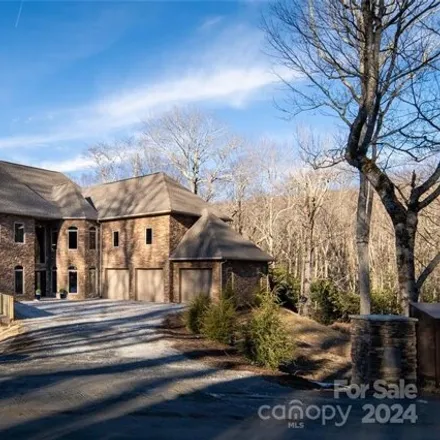 Buy this 7 bed house on 218 Greenbriar Road in Beech Mountain, NC 28604