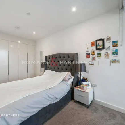 Image 7 - Tarling House, Sayer Street, London, SE17 1FE, United Kingdom - Room for rent