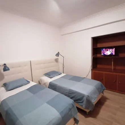 Rent this 2 bed apartment on unnamed road in 2600-535 Sobralinho, Portugal