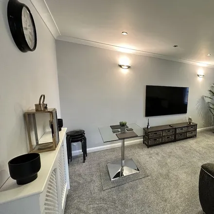 Rent this 2 bed apartment on Cheltenham in GL52 6TA, United Kingdom