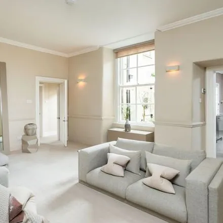 Image 5 - Royal Crescent, Bath, BA1 2LX, United Kingdom - Apartment for rent
