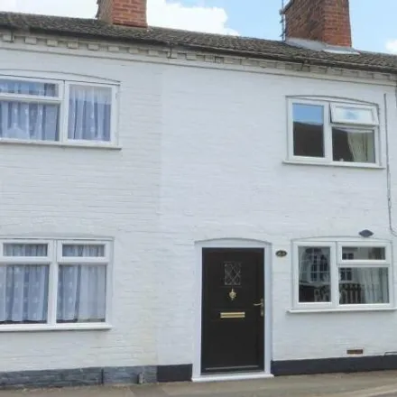 Rent this 2 bed townhouse on Dog and Partridge in Bleachfield Street, Arrow