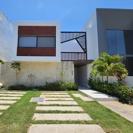 Buy this studio house on Prolongación Huanacaxtle in 13098 La Cruz de Huanacaxtle, NAY