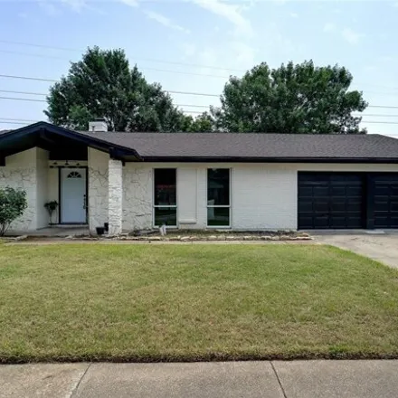 Buy this 3 bed house on 7532 Circle Drive South in North Richland Hills, TX 76180