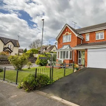Buy this 4 bed house on Kynnersley Croft in Uttoxeter, ST14 7SH
