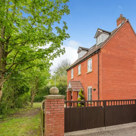 Buy this 5 bed house on Chestnut Grove in Tewkesbury, GL20 7TX