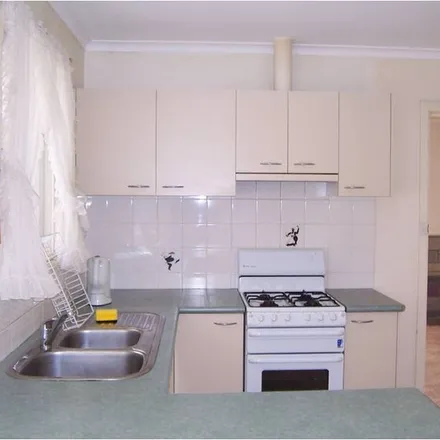 Image 3 - 3 Plymouth Street, Glen Waverley VIC 3150, Australia - Apartment for rent