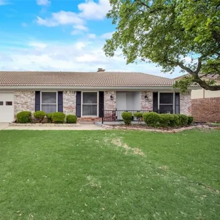 Buy this 3 bed house on 3356 Robinhood Court in Bedford, TX 76021