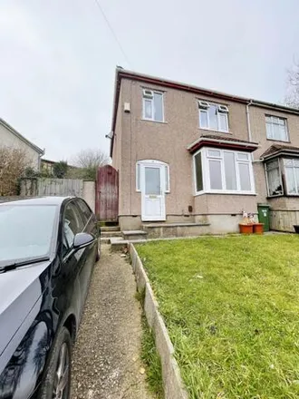 Rent this 4 bed duplex on 12 Station Road in Bristol, BS34 7BY