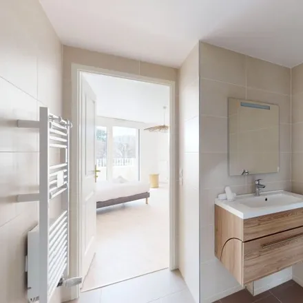 Rent this 1 bed room on 29 Avenue Claude Debussy in 92110 Clichy, France