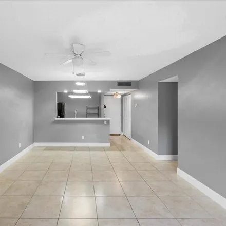 Image 5 - 4132 Northwest 90th Avenue, Coral Springs, FL 33065, USA - Apartment for rent