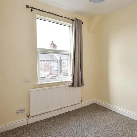 Image 6 - Ruby Street, York, YO23 1EE, United Kingdom - Townhouse for rent