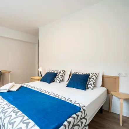 Rent this 5 bed apartment on Madrid in Plaza de Mondariz, 7