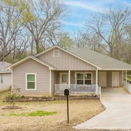 Buy this 3 bed house on 238 West Harvard Avenue in Longview, TX 75601