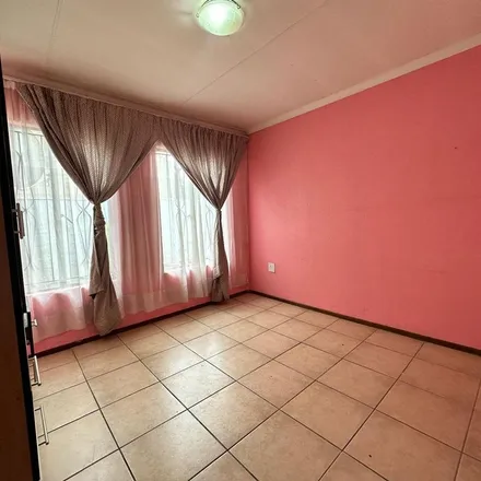 Image 5 - Maine Street, Cosmo City, Roodepoort, 2060, South Africa - Apartment for rent