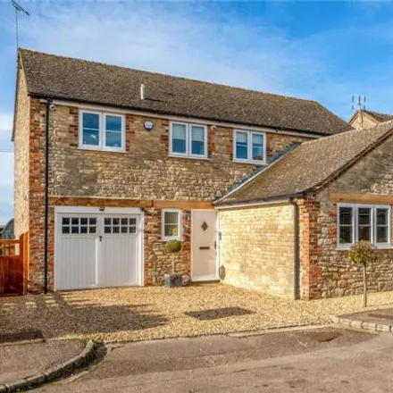 Buy this 4 bed house on Hatch Way in Kirtlington, OX5 3HA