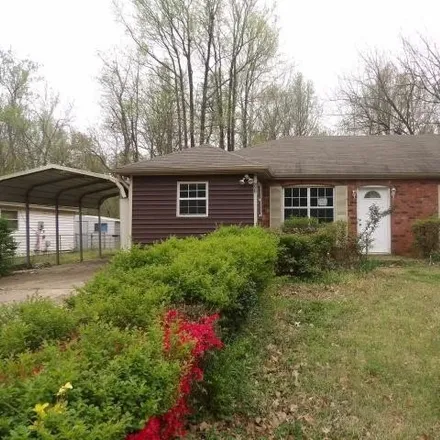 Buy this 3 bed house on 4942 Edenwood Drive in Northaven, Shelby County