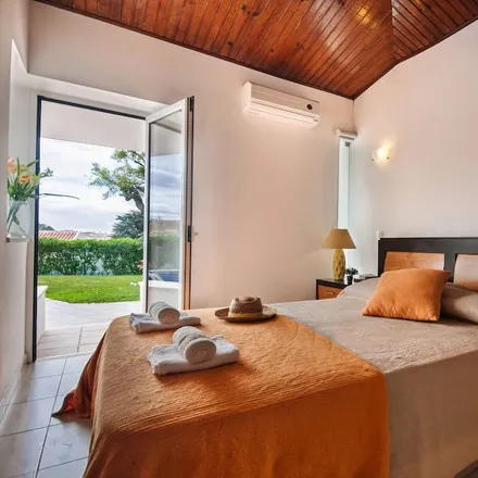 Rent this 3 bed house on 8200-272 Distrito de Évora