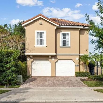 Buy this 5 bed house on Reunion Resort Golf Course in 7593 Gathering Drive, Kissimmee