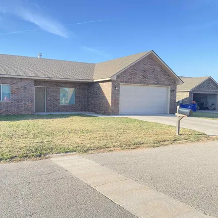 Buy this 3 bed house on 635 Osborn Drive in Hennessey, OK 73742