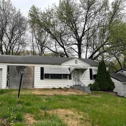 Buy this 2 bed house on 1167 Ashford Drive in Bellefontaine Neighbors, MO 63137