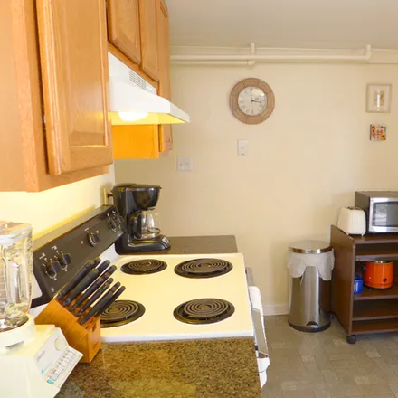 Rent this 1 bed apartment on 526 King George Avenue Southwest
