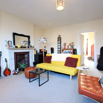 Rent this 1 bed apartment on Victoria Road in Guildford, GU1 4DJ