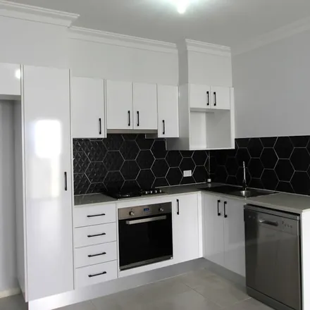 Image 2 - Rush Street, Leppington NSW 2179, Australia - Apartment for rent