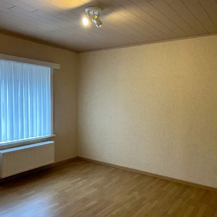 Rent this 3 bed apartment on Hogenhovestraat 41 in 8700 Tielt, Belgium
