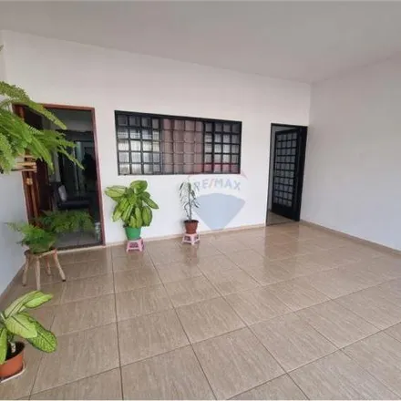 Buy this 2 bed house on Rua Sebastião Duarte Júnior in Araras, Araras - SP