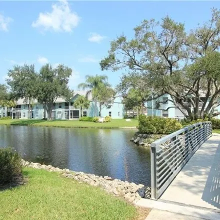Image 4 - 150 Wading Bird Circle, Palm River, Collier County, FL 34110, USA - Condo for rent