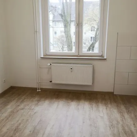 Rent this 2 bed apartment on Simsonstraße 60 in 45147 Essen, Germany