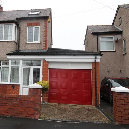 Rent this 4 bed duplex on Moorgate Avenue in Sefton, L23 0UF