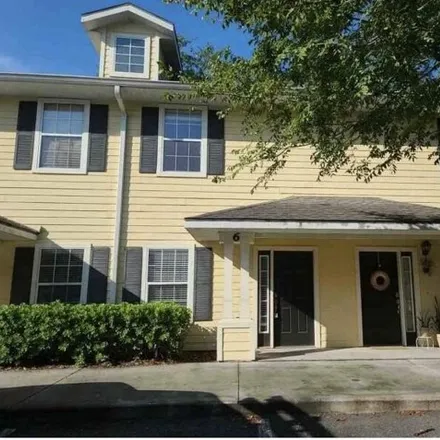 Buy this 2 bed condo on unnamed road in Gainesville, FL 32612