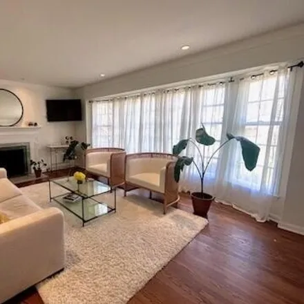 Image 3 - 15847 Buckingham Avenue, Beverly Hills, MI 48025, USA - House for rent